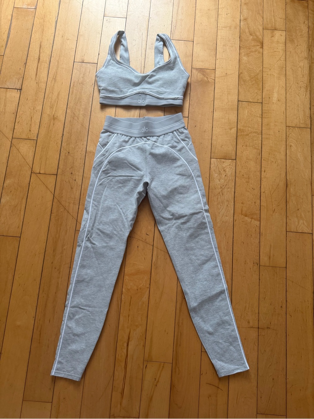 ALO Yoga Light Gray High-Waist Leggings with Matching Sports Bra
